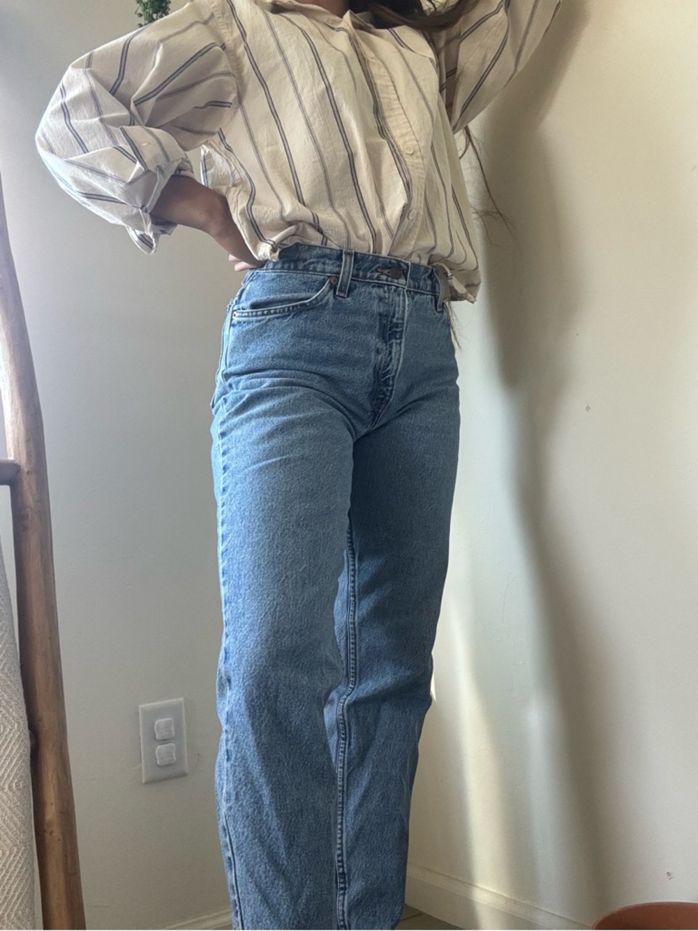 Vintage Levi’s 950 Relaxed Fit Tapered Leg